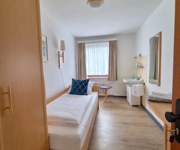 Einzelzimmer ohne Bad | Pension Weierts